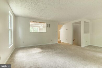 13900 Winding Ridge Ln, Centreville, VA 20121 - photo 6