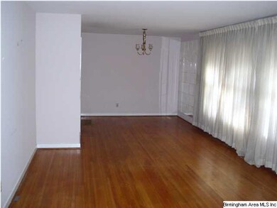 LIVING ROOM DINING ROOM COMBINATION