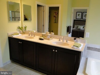 9833 Solar Course, Laurel, MD 20723 - photo 3