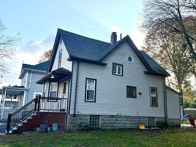 105 Dewolf St, New Bedford, MA 02740 - photo 5