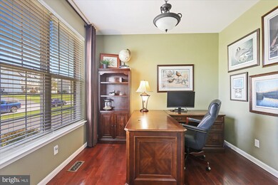 727 Shannon Dr N, Greencastle, PA 17225 - photo 4