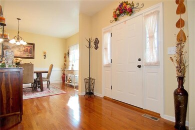 2827 Eagle Nest Ln, Nazareth, PA 18064 - photo 6