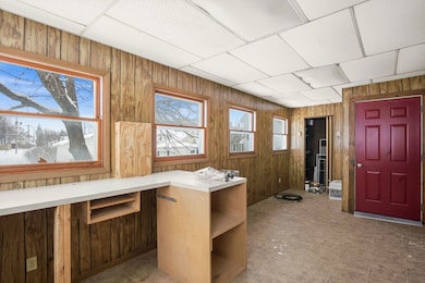 109 S Stott St unit 2, Genoa, IL 60135 - photo 4