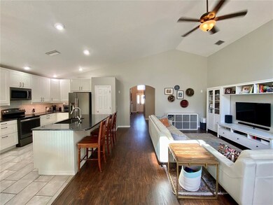 3072 Buckeye Point Dr, Winter Haven, FL 33881 - photo 7