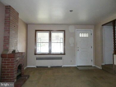 3905 Colchester Rd, Baltimore, MD 21229 - photo 4