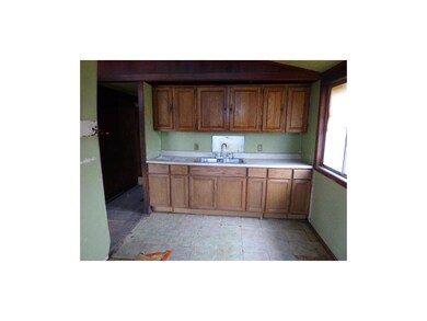 6940 Walrond Ave, Kansas City, MO 64132 - photo 4