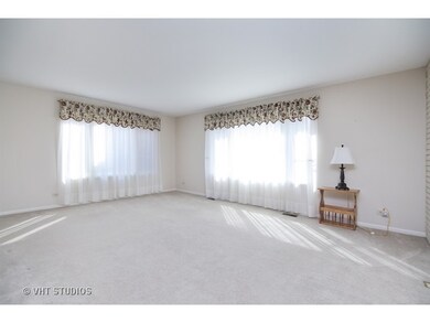 1933 Somerset Ln unit 62, Northbrook, IL 60062 - photo 3