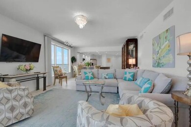 Sterling Sands 714 Living2