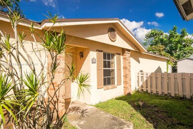 844 Cumberland Terrace, Davie, FL 33325 - photo 3