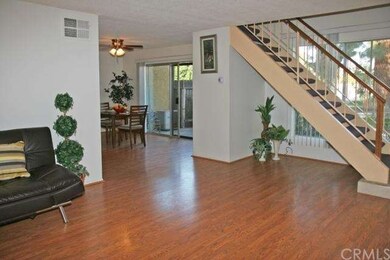 Open Staircase & Open Flowing Floorplan