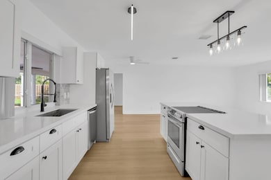 905 Sunset Rd, Boynton Beach, FL 33435 - photo 4