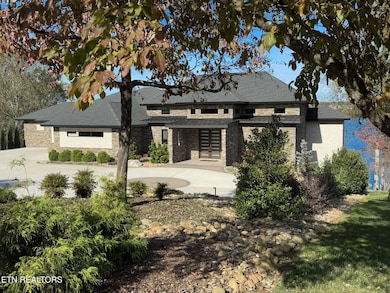 322 Okmulgee Cir, Loudon, TN 37774 - photo 3