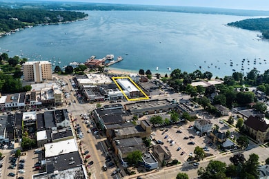 846 W Main St, Lake Geneva, WI 53147 - photo 4