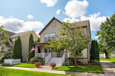 22-web-or-mls-652-cedar-square-st