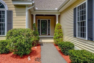 19 Sheffield St, Hudson, NH 03051 - photo 2