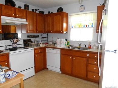 217 Hidden Creek Cir, Salisbury, NC 28147 - photo 3