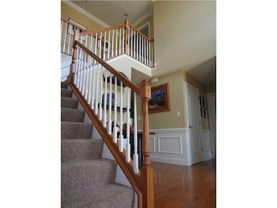 Entry/Foyer.