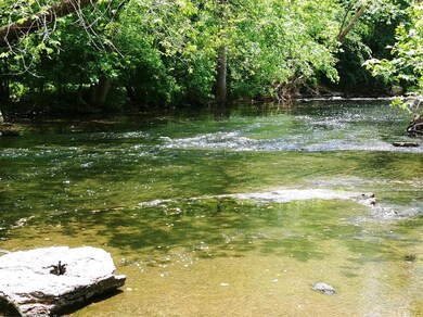 817 Grows Mill Rd, Wilmore, KY 40390 - photo 3