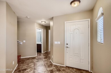 3-528774744-07 Foyer
