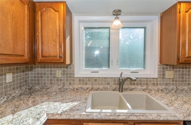 704 Andra Dr, Maryville, IL 62062 - photo 5