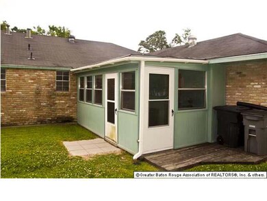 Enclosed Patio!!!!