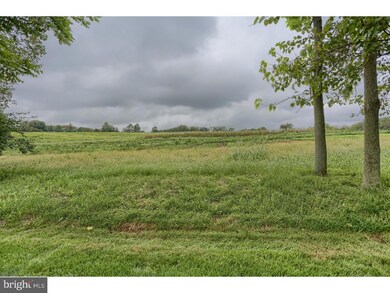 327 Winding Way, Womelsdorf, PA 19567 - photo 5