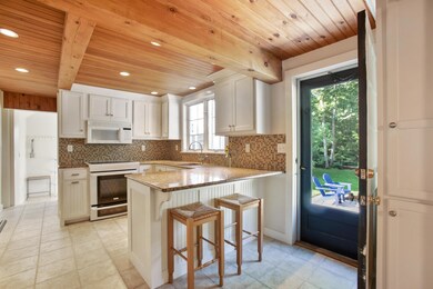 18 New Biddeford Road