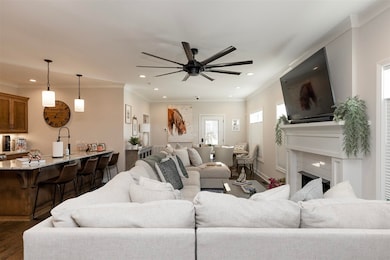 555 Providence Ct, Bowling Green, KY 42104 - photo 7