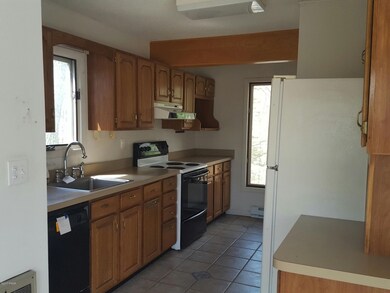 800 Maple Ct, Blooming Grove, PA 18428 - photo 6