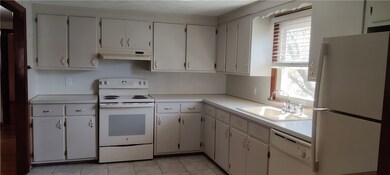 135 Cannon St, Cranston, RI 02920 - photo 6