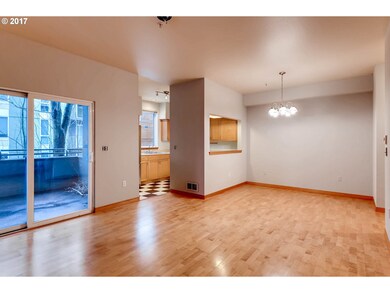 2024 SW Howards Way unit 205, Portland, OR 97201 - photo 2