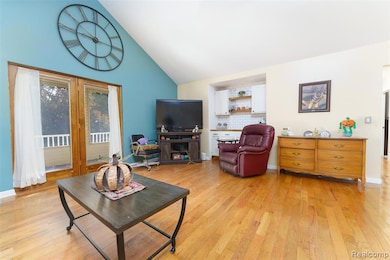 680 S 680 S Hacker Rd, Genoa Township, MI 48114 - photo 5