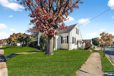 80 Barricklo St, Trenton, NJ 08610 - photo 3