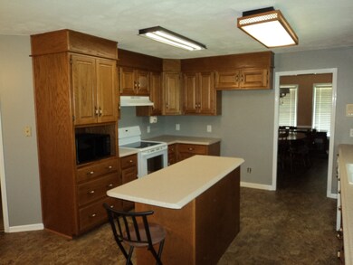 223 Country Ln, Manchester, TN 37355 - photo 7