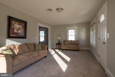 231 W Main St, Leola, PA 17540 - photo 4