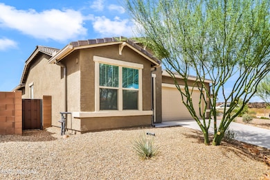 10098 S Moonlit Riverwalk Trail, Vail, AZ 85641 - photo 3