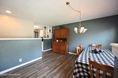 7910 Rochelle Rd, Louisville, KY 40228 - photo 3