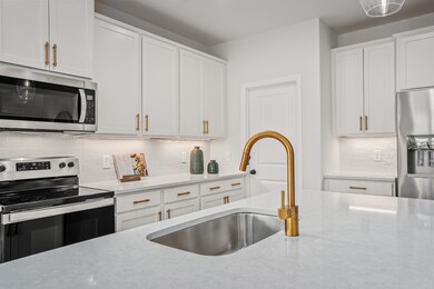 1926 Hildebrand Ln, Columbia, TN 38401 - photo 4