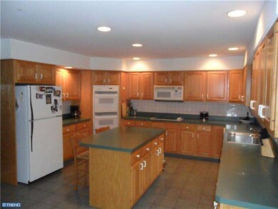 2004 Ridgeview Dr, Orwigsburg, PA 17961 - photo 6