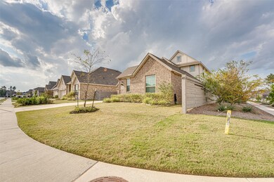 18343 Tiger Flowers Dr, Conroe, TX 77302 - photo 2