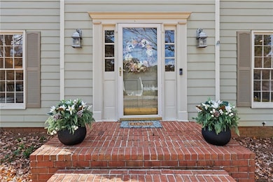 1056 Dunhill Dr SE, Marietta, GA 30067 - photo 2