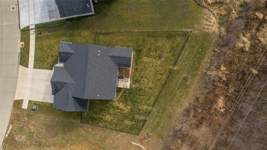 1612 Bobcat Dr NW, Cedar Rapids, IA 52405 - photo 3