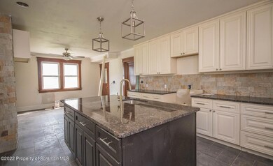 715 Jefferson Ave, Jermyn, PA 18433 - photo 4