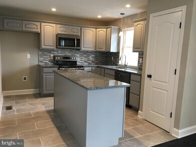 1009 Juniper St, Quakertown, PA 18951 - photo 3