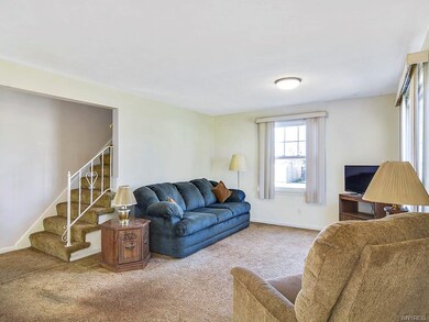 813 Pioneer Dr, North Tonawanda, NY 14120 - photo 5