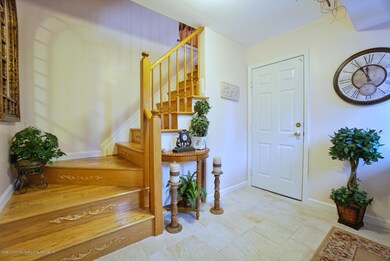 31 Red Cedar Ln, Staten Island, NY 10309 - photo 5