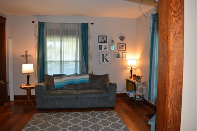 215 W 1st St, Auburn, IN 46706 - photo 6