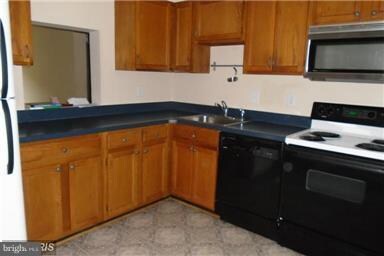 16350 Taconic Cir, Dumfries, VA 22025 - photo 7