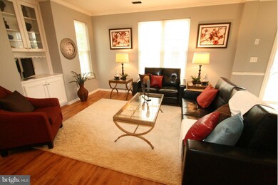 8938 Milford Haven Ct unit 38A, Lorton, VA 22079 - photo 2