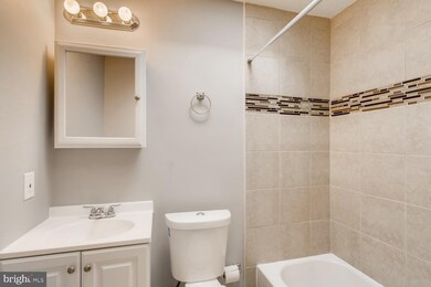 938 N Rosedale St, Baltimore, MD 21216 - photo 7